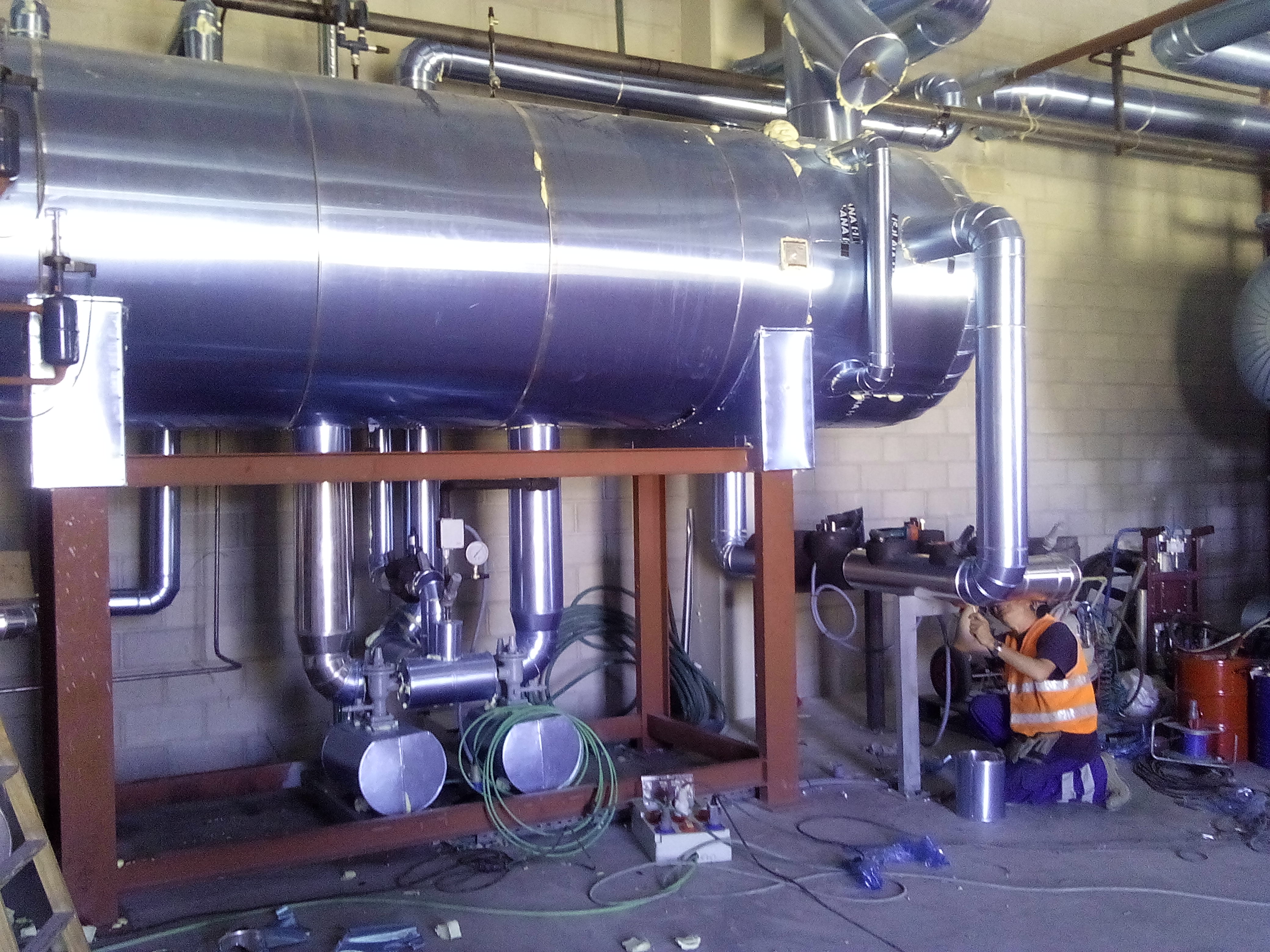 Montaje de tuberías para sistemas de refrigeración industrial